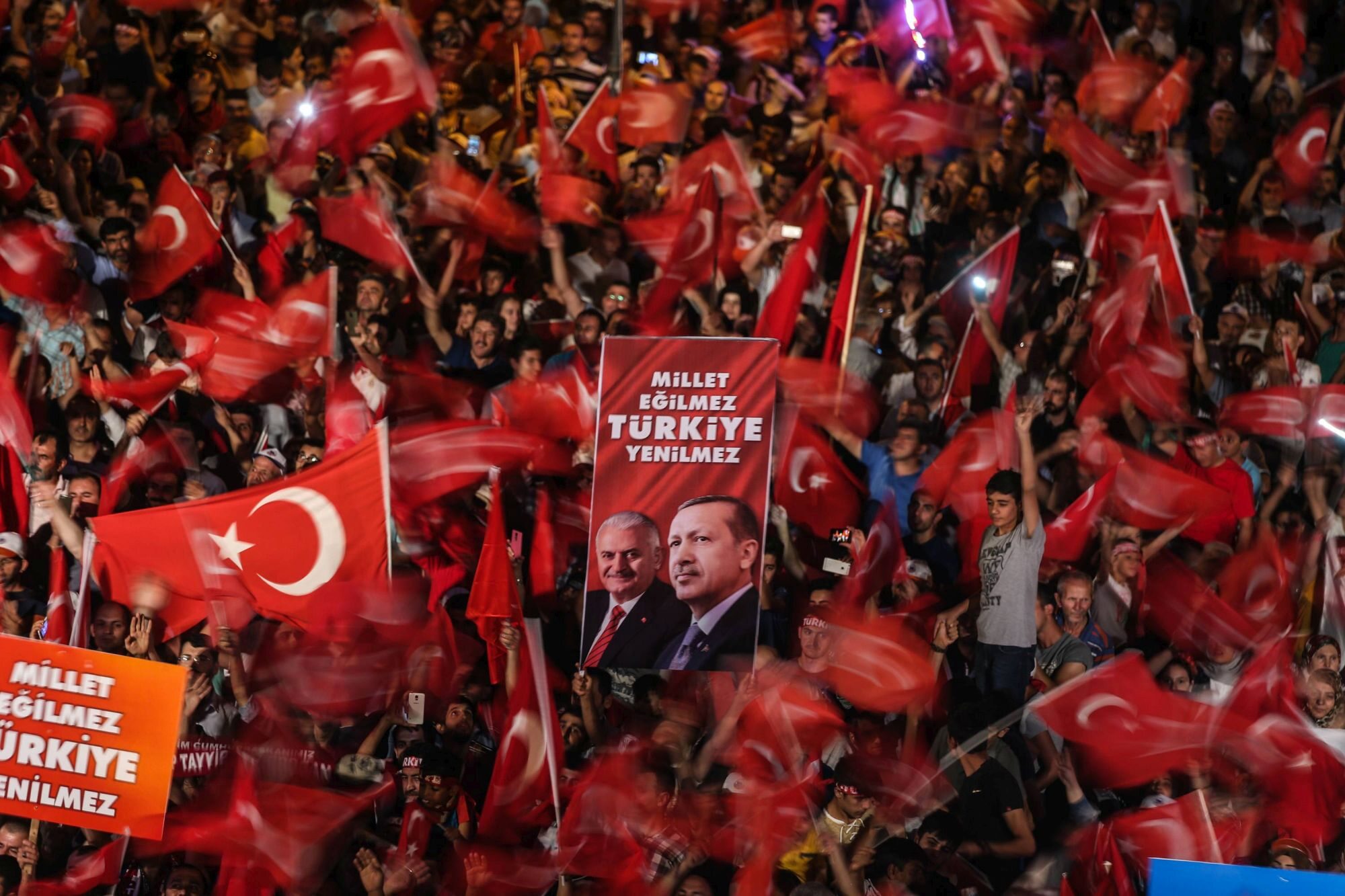 Wiec zwolenników prezydenta Erdogana