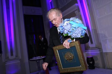 Wiesław Myśliwski w 2014 roku odebrał Nagrodę Literacką m.st. Warszawy