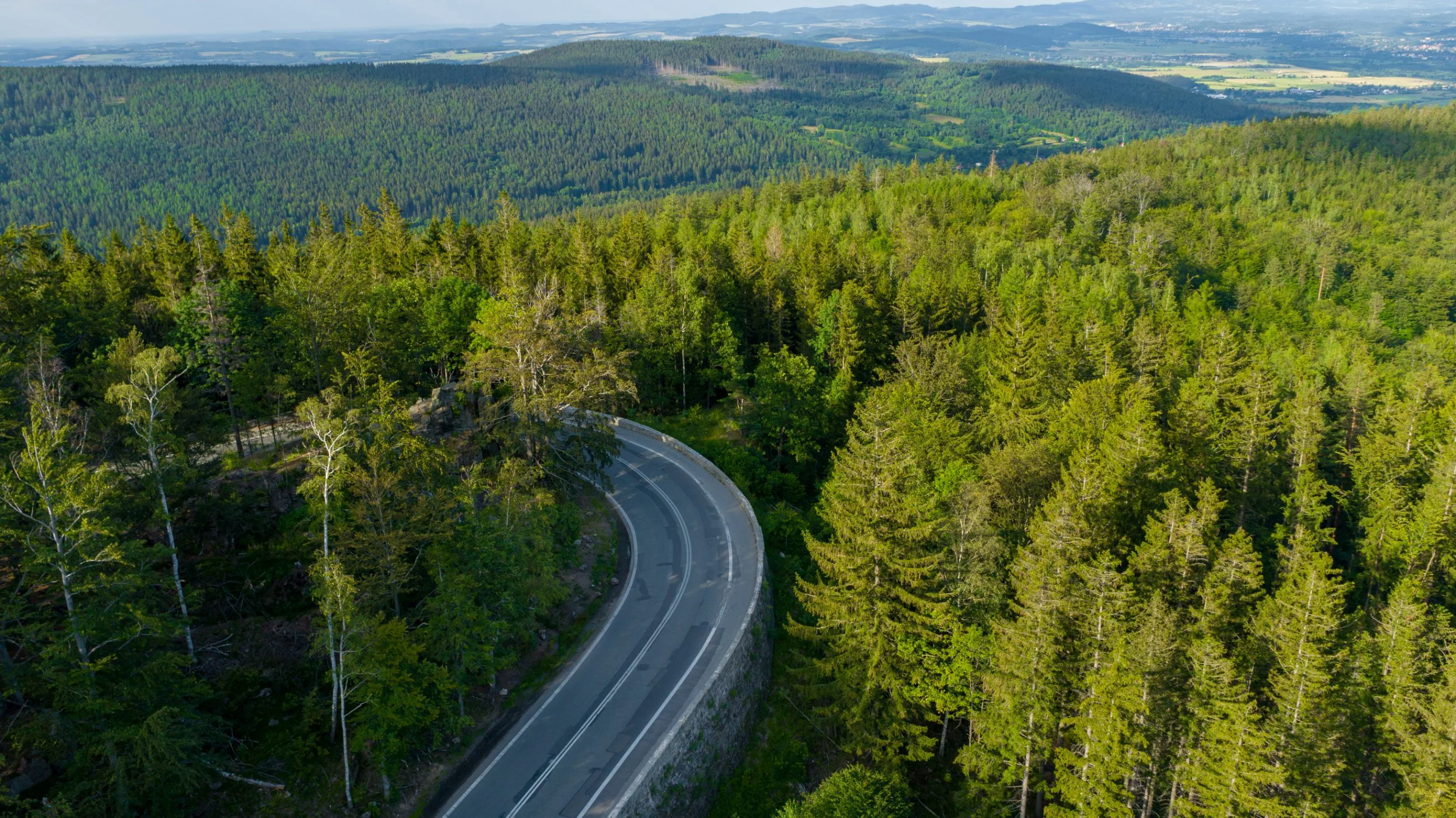 Wieża widokowa na Zakręcie Śmierci. Śmiały projekt wzbudza kontrowersje