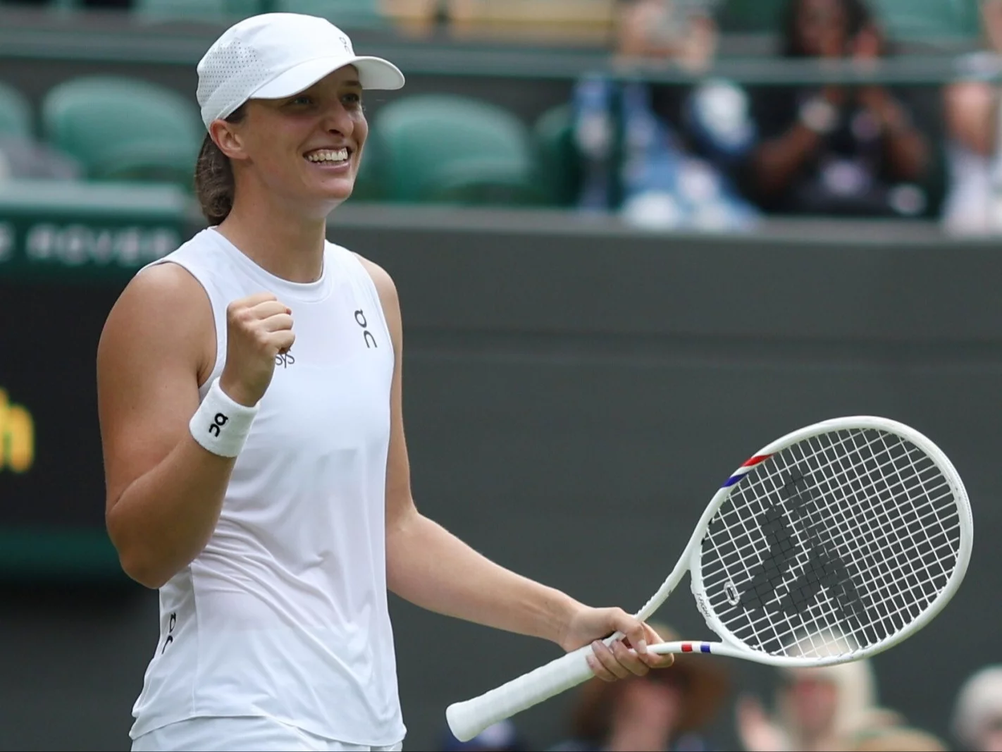 Wimbledon. Świątek nie daje szans rywalce. Doskonały początek Polki!