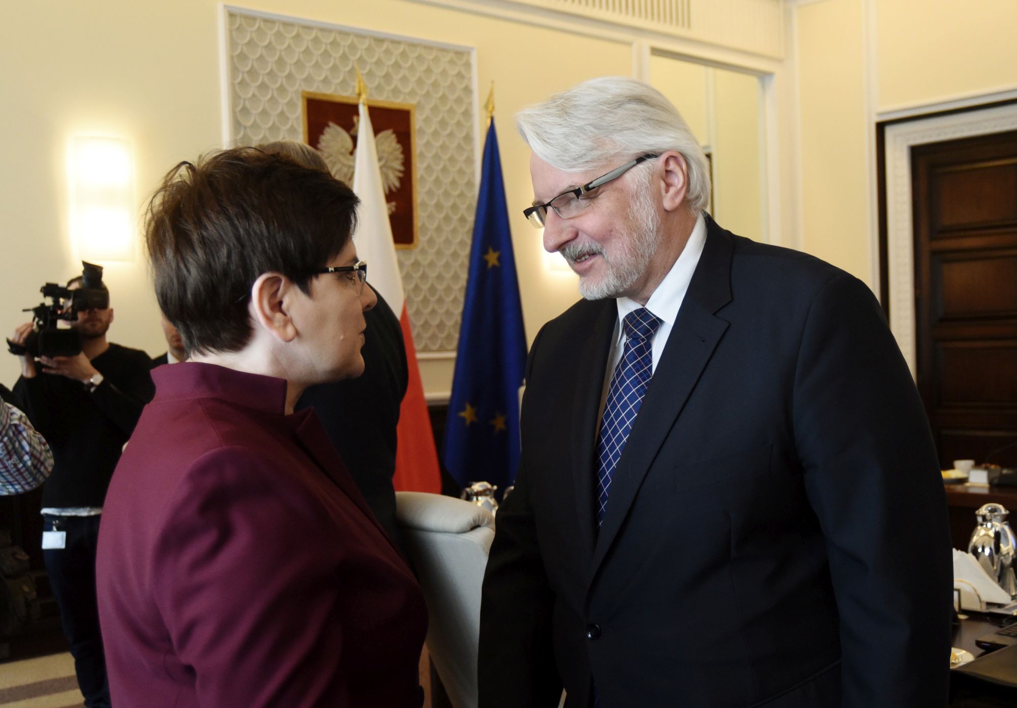 Witold Waszczykowski i Beata Szydło podczas posiedzenia rządu