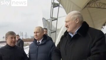 Władimir Putin i Alaksander Łukaszenka na budowie kosmodromu