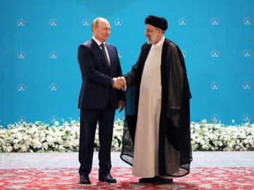 Władimir Putin i irański duchowny Ebrahim Ra’isi
