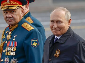 Władimir Putin i Siergiej Szojgu podczas obchodów 9 maja w Moskwie