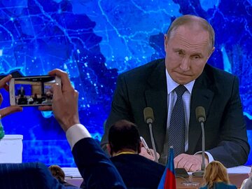 Władimir Putin podczas corocznej grudniowej konferencji prasowej