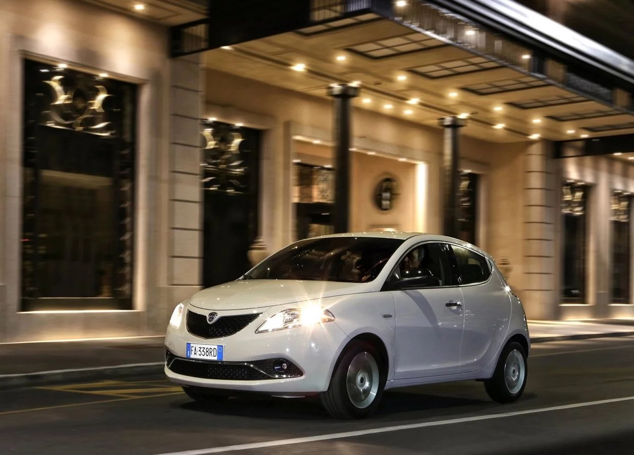 Lancia Ypsilon