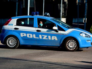 Włoska policja, zdjęcie ilustracyjne