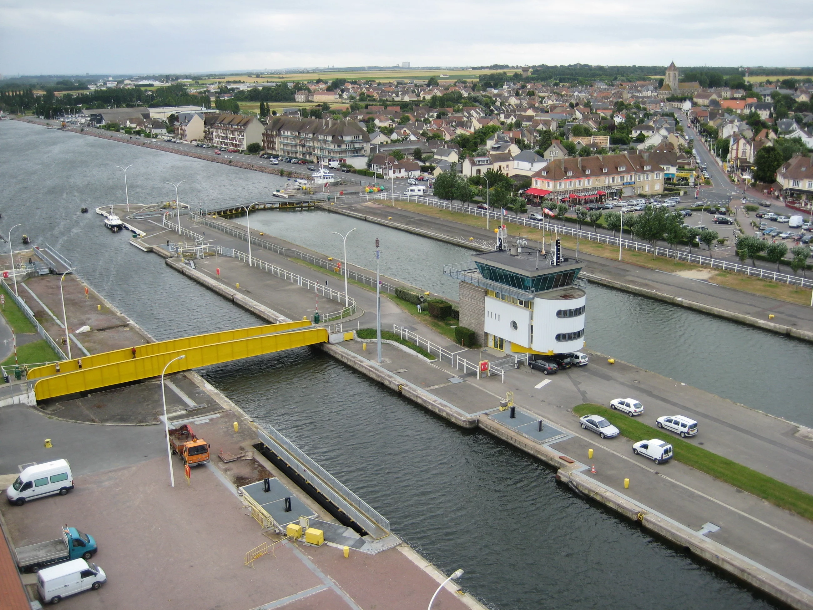 Port w Ouistreham, Francja