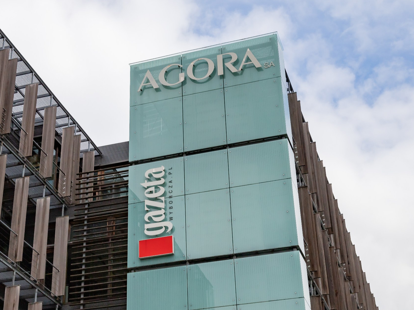 Głuche telefony i obraźliwe wiadomości do dziennikarza. „Tak silnego ataku jeszcze nie miałem”