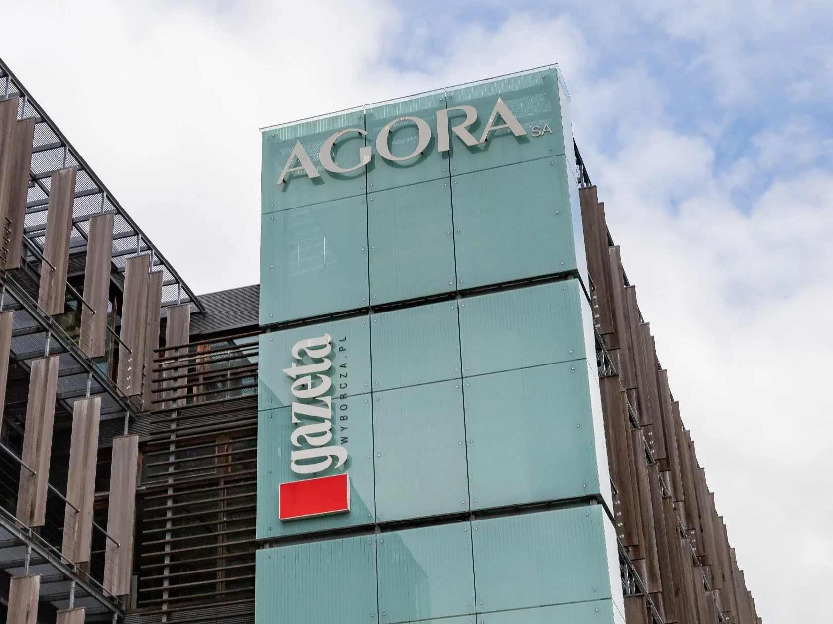 Głuche telefony i obraźliwe wiadomości do dziennikarza. „Tak silnego ataku jeszcze nie miałem”