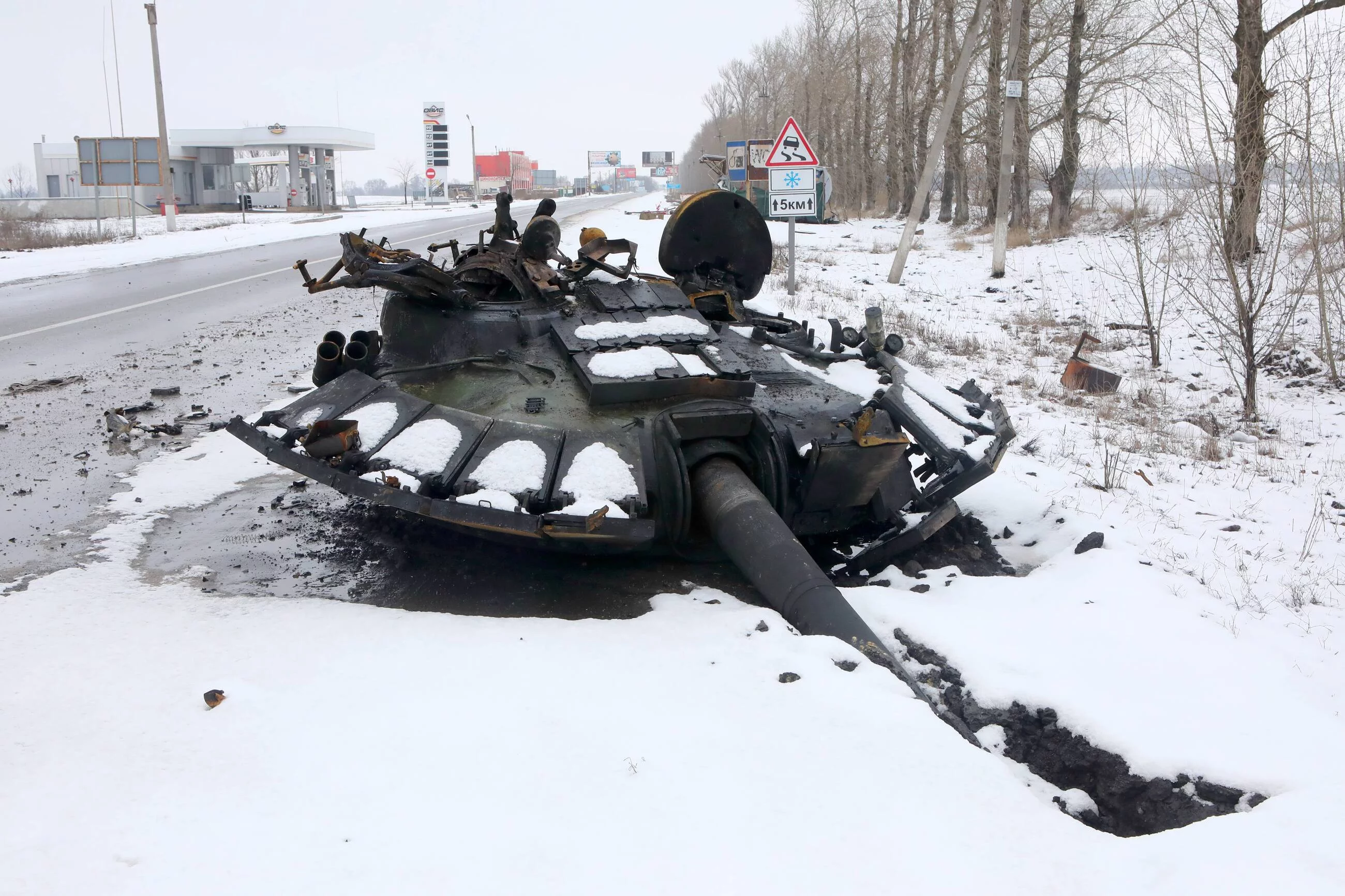 Walki o Charków. Odstrzelona wieżyczka czołgu