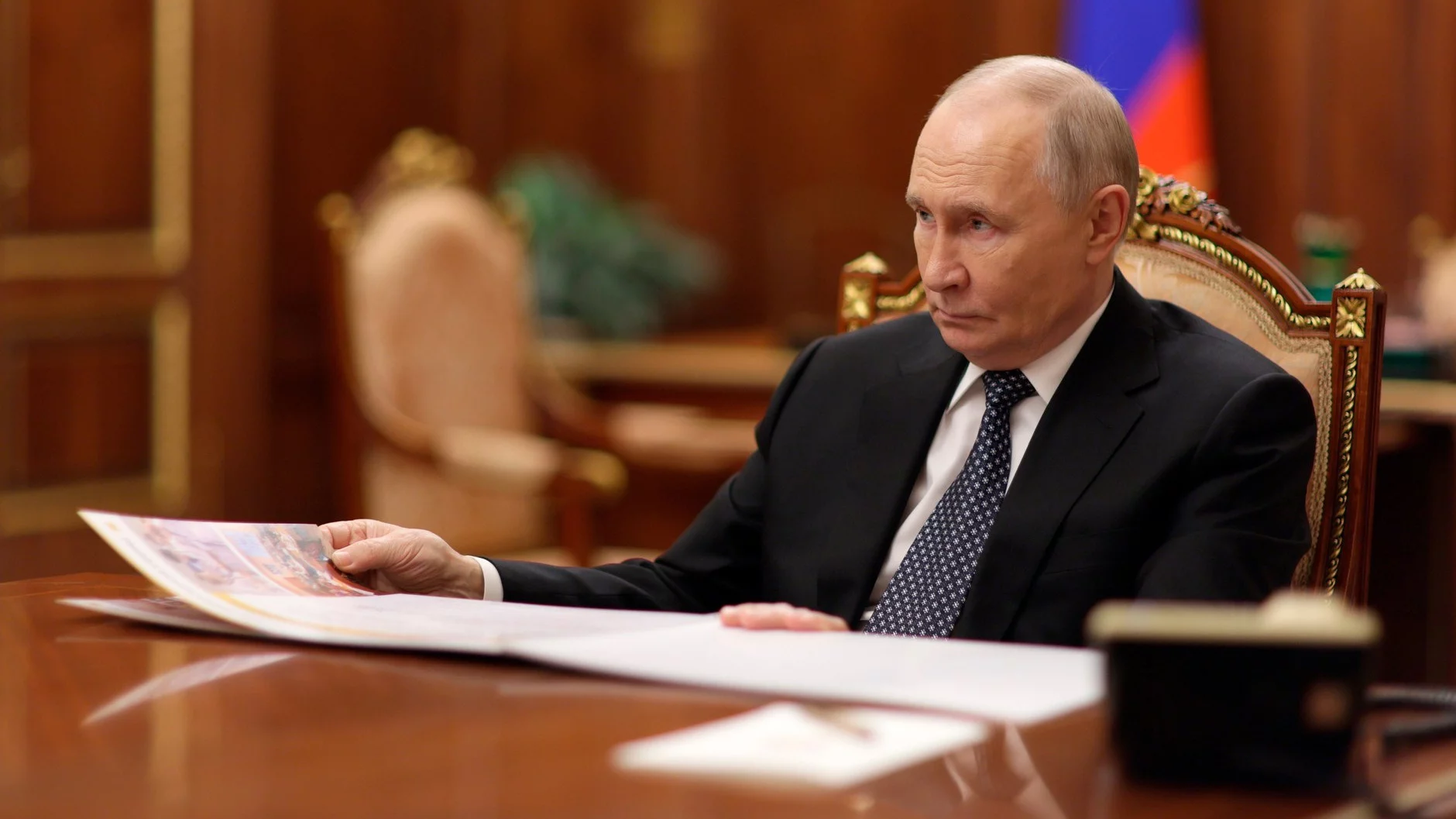 Putin liczy na cud. „Prędzej zabraknie mu Rosjan czy pieniędzy?”