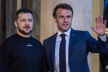 Wołodymyr Zełenski i Emmanuel Macron