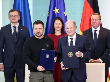 Wołodymyr Zełenski i Olaf Scholz podpisali dwustronne porozumienie o bezpieczeństwie