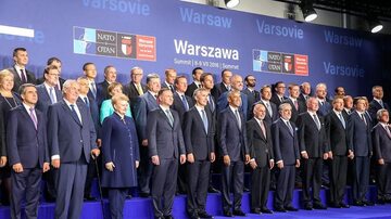 Wspólne zdjęcie przywódców państw członkowskich NATO