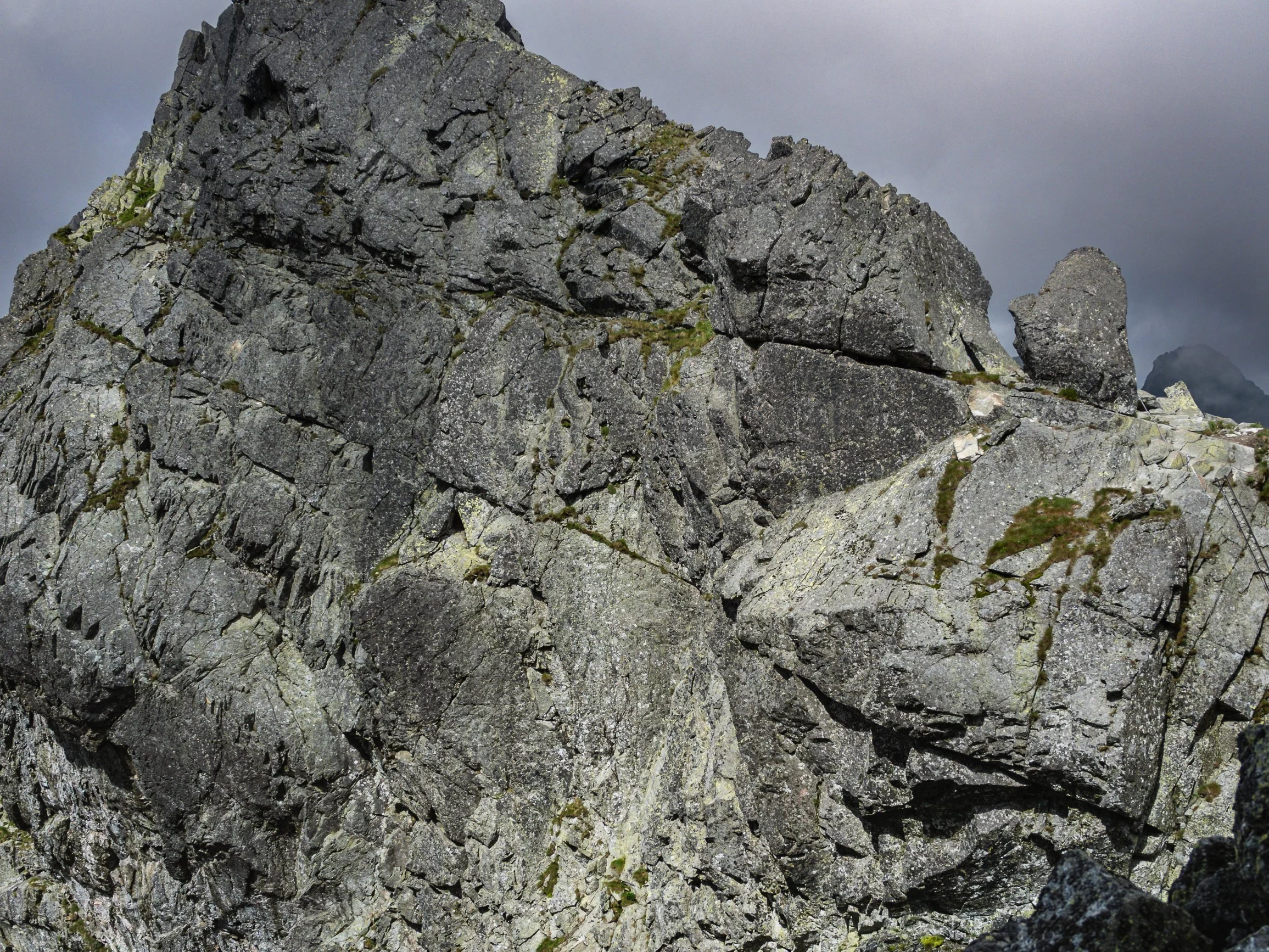 Wstrząsająca śmierć turysty w Tatrach. Spadł z dużej wysokości