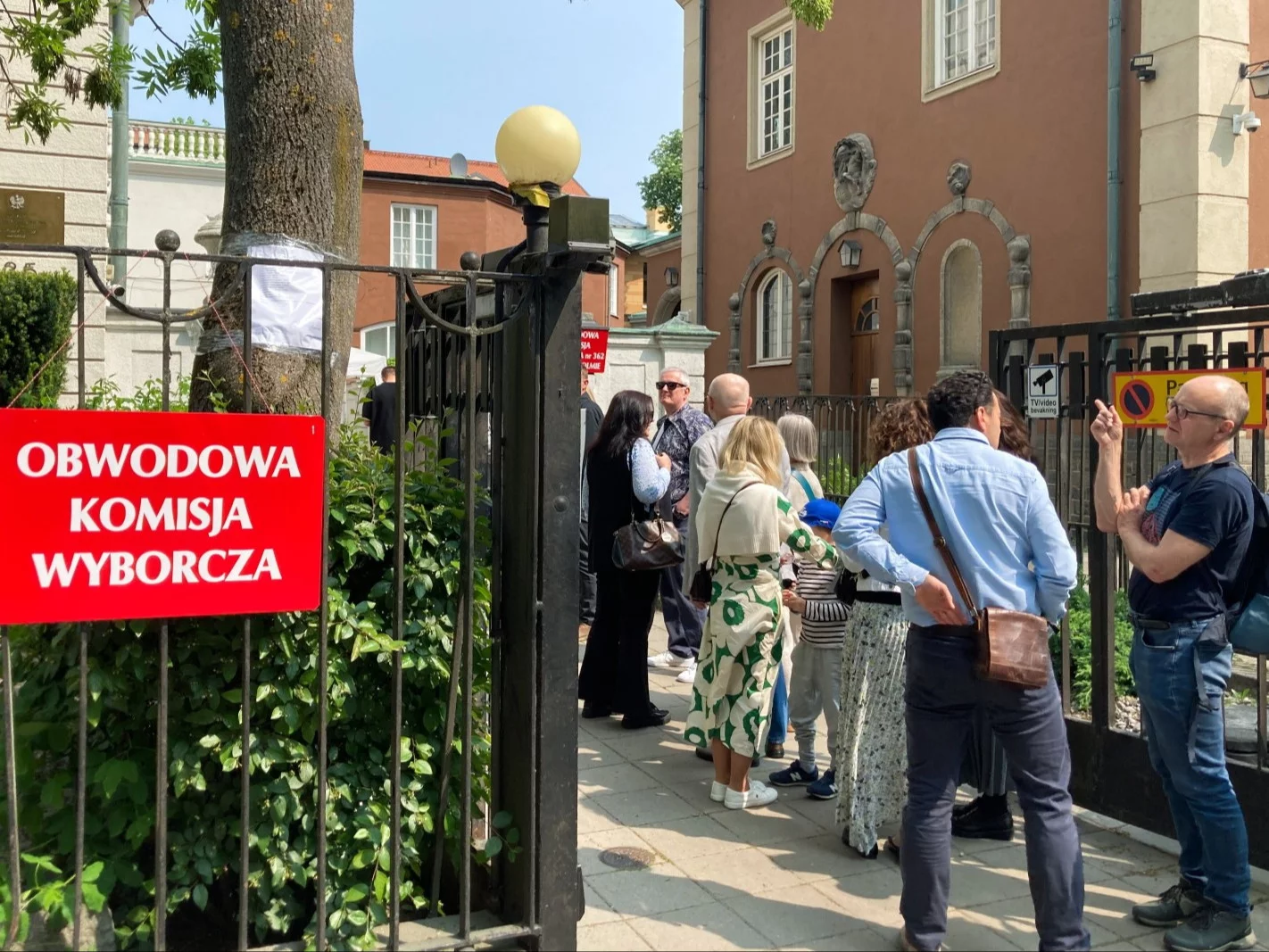 Polacy głosują w wyborach
