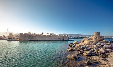 Wybrzeże Krety, miasto Jerapetra