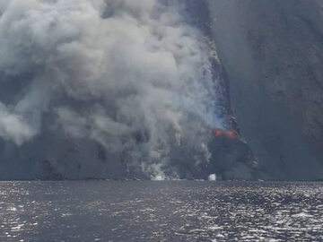 Wybuch wulkanu na Stromboli
