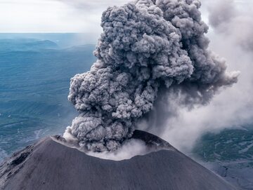 Wybuch wulkanu/zdj. poglądowe