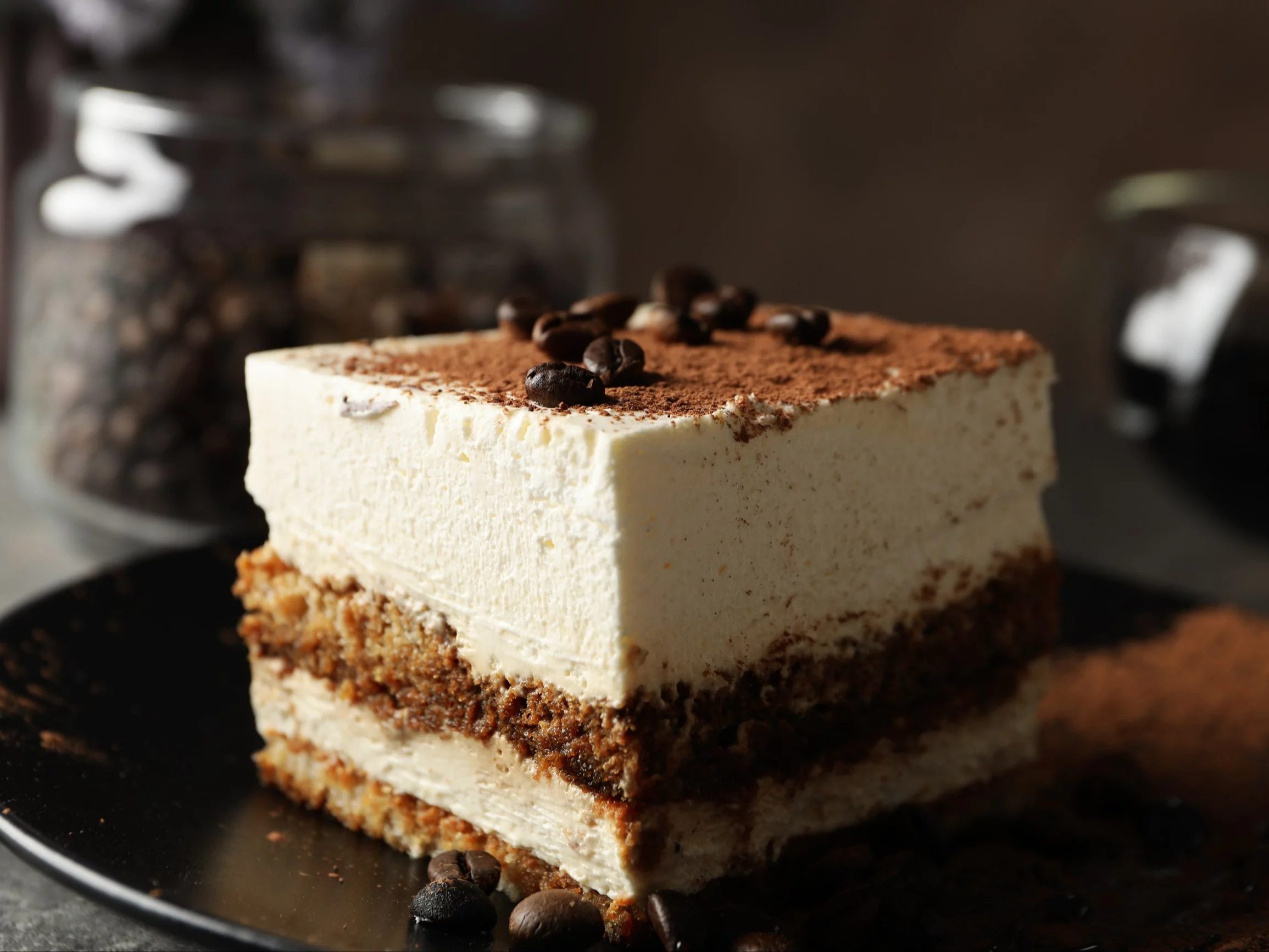 Kremowe ciasto z biszkoptem