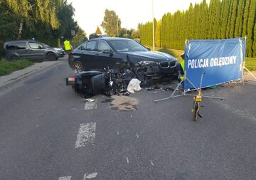 Wypadek motocykla i BMW pod Lublinem