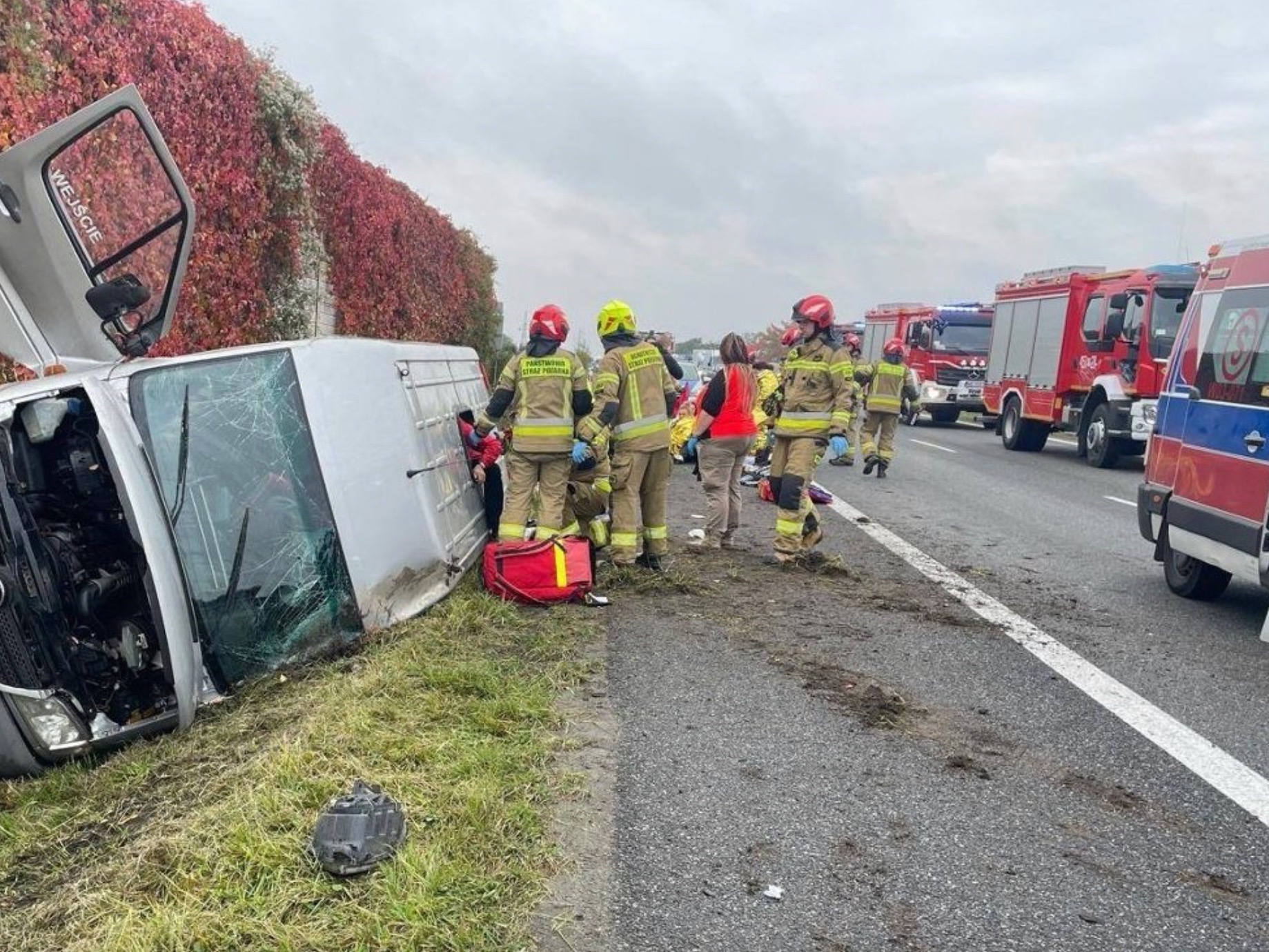 Poważny wypadek na S7. 11 osób rannych, lądował śmigłowiec