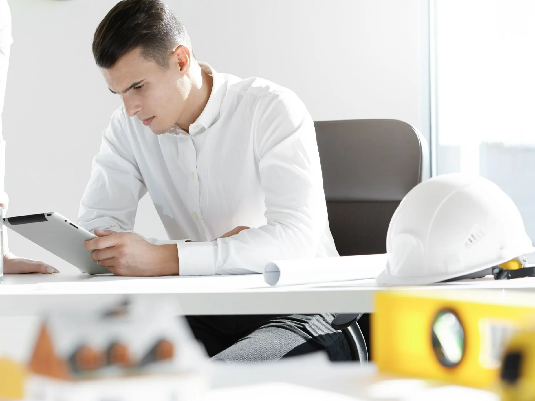 Wiele wypadków wynika z rutyny i presji czasu