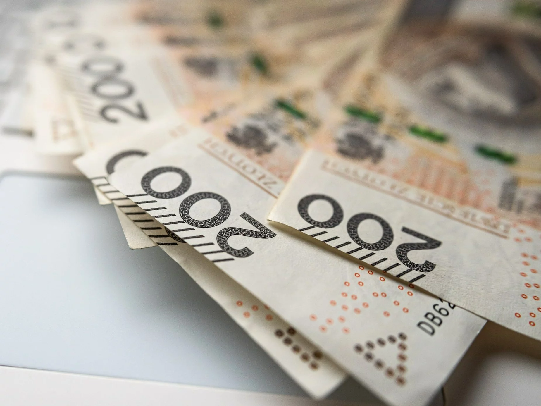 ZUS przesuwa terminy wypłat. Trzynastki trafią do seniorów wcześniej