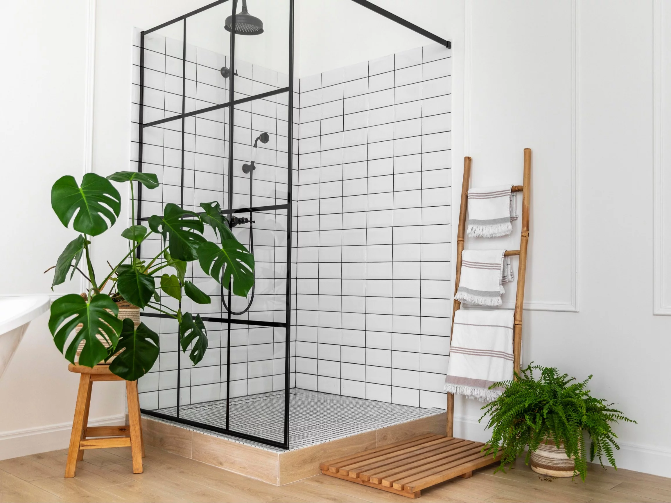 Prosty domowy sposób przywróci kabinie prysznicwej krystaliczny połysk bez szorowania