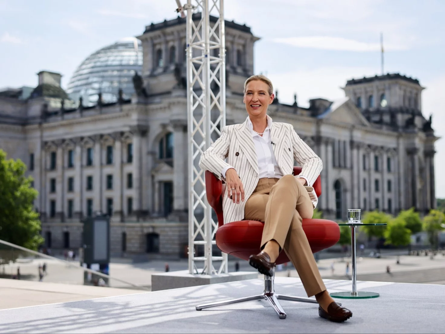 Niecodzienne sceny w niemieckiej telewizji. Jest reakcja policji