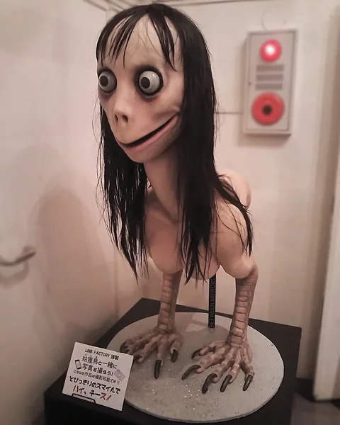 Lalka Momo