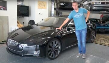 YouTuber i jego Tesla Model S