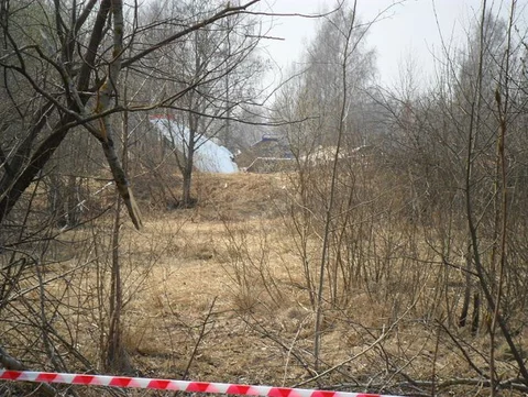 Wrak Tu-154M po katastrofie smoleńskiej (fot. Stauffenberg/Wikipedia)