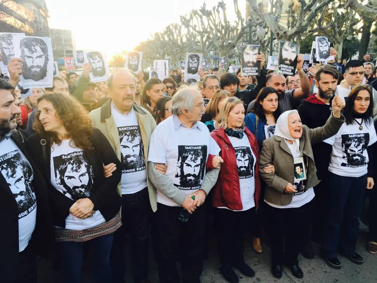 „Gdzie jesteś Santiago?” pytali demonstranci i rodzina na jednej z demonstracji