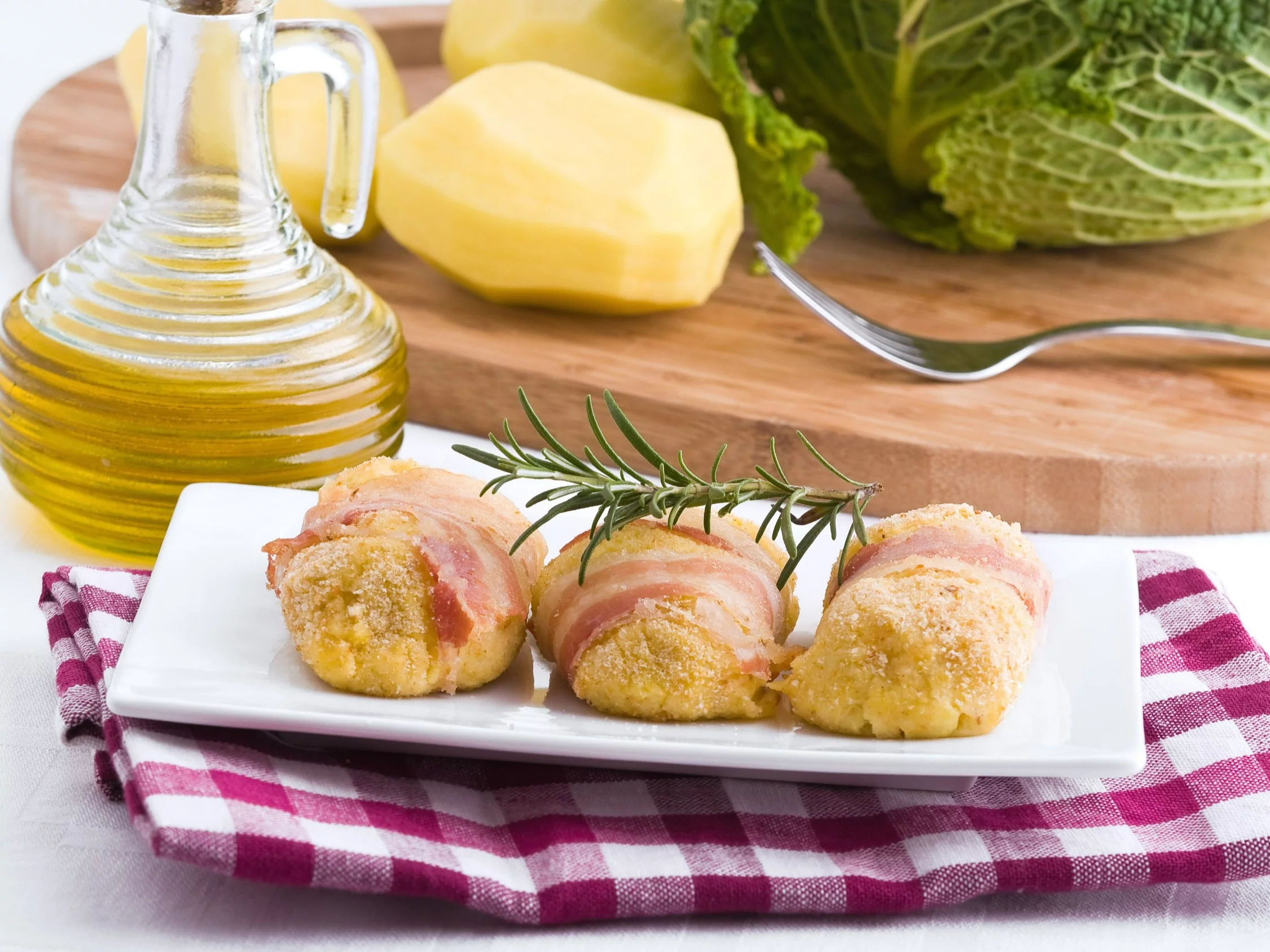 Krokiety ziemniaczane z kapustą włoską