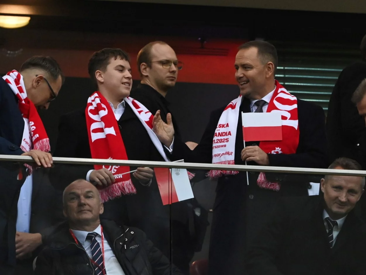 Skandal przed meczem Polaków, kibice wściekli. Nawrocki reaguje