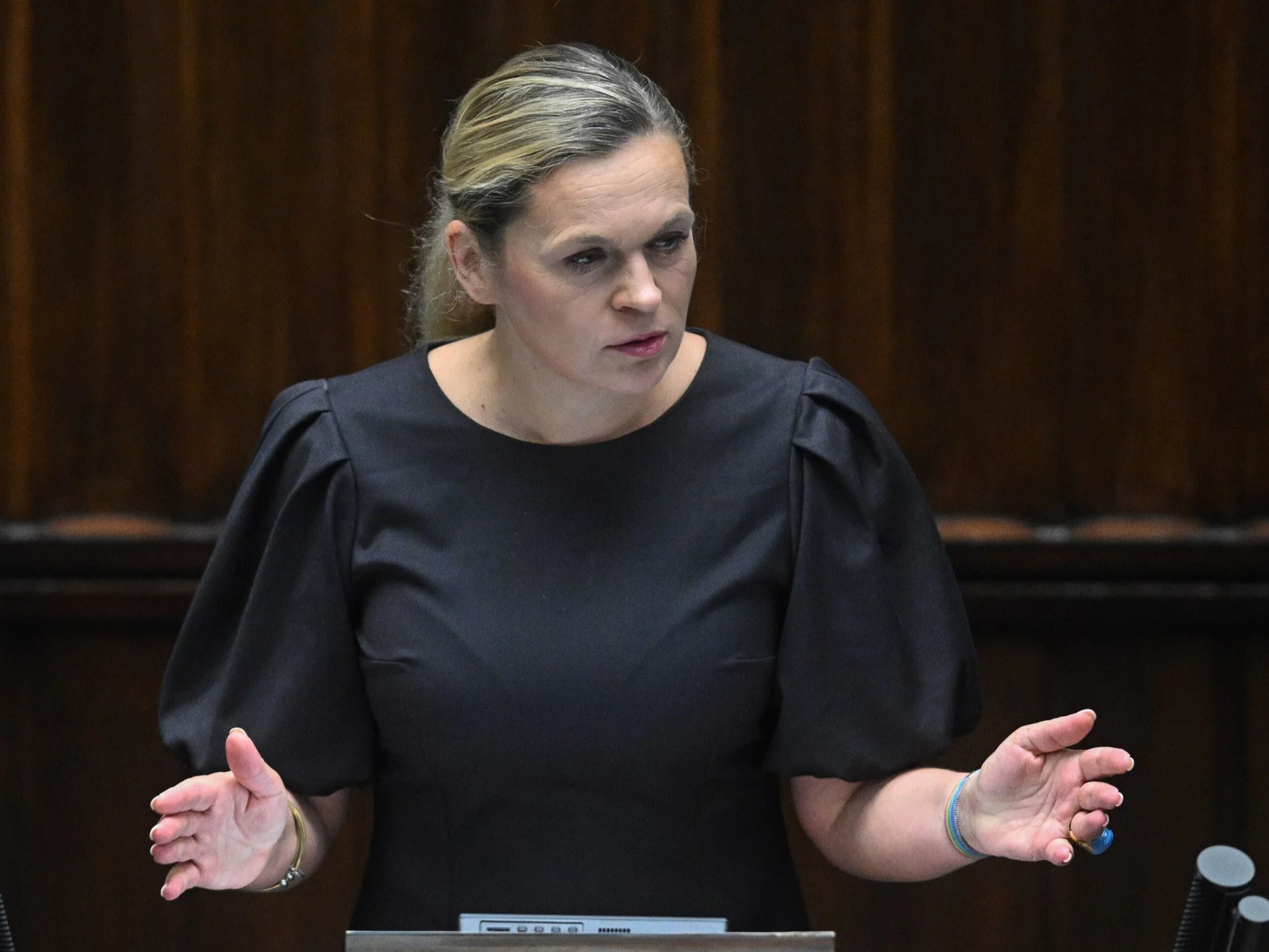 Szefowa MEN najgorszym ministrem według Polaków. Założyciel Akcji Uczniowskiej poszedł krok dalej