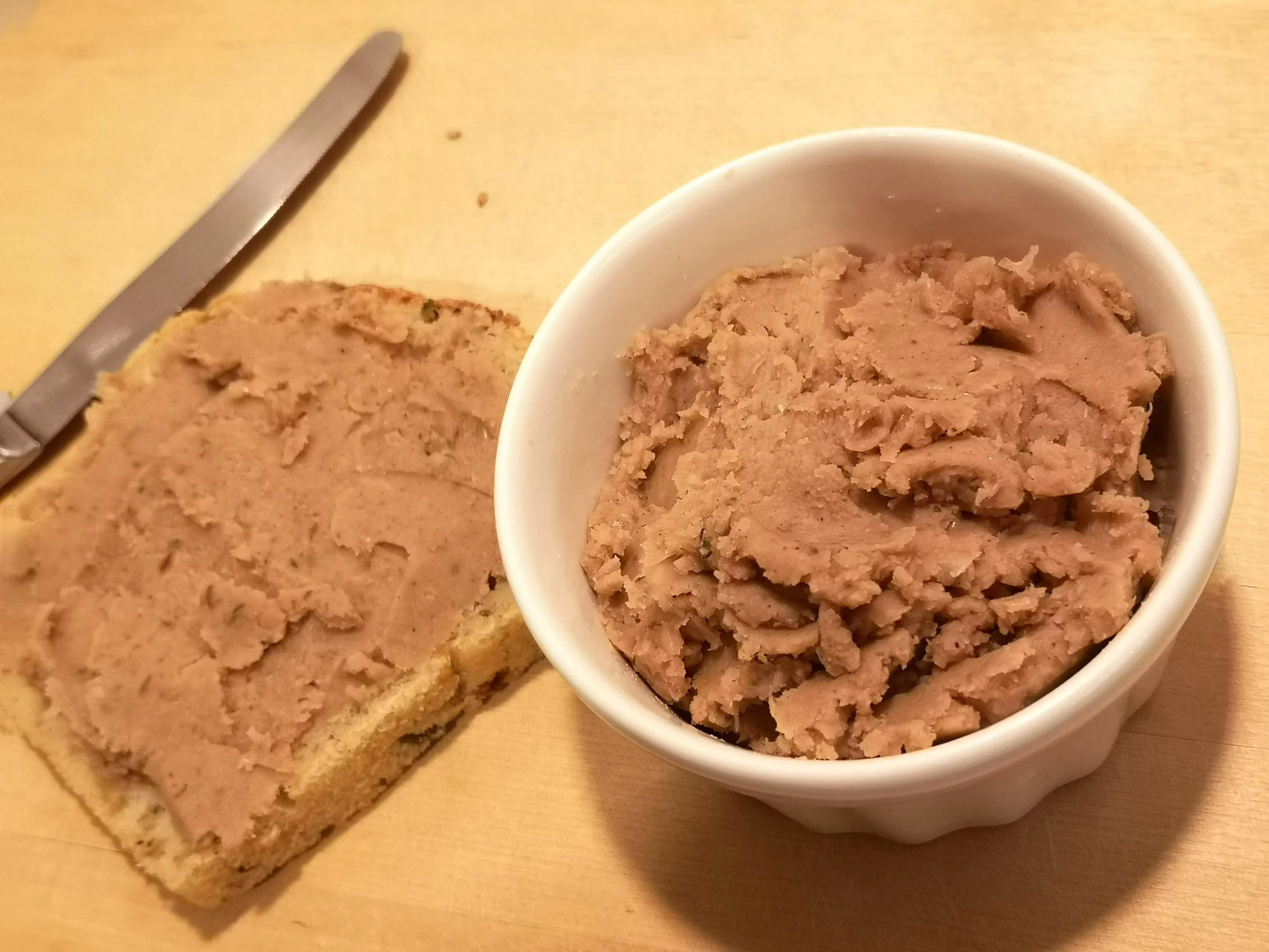 Pasta z fasoli i powideł śliwkowych