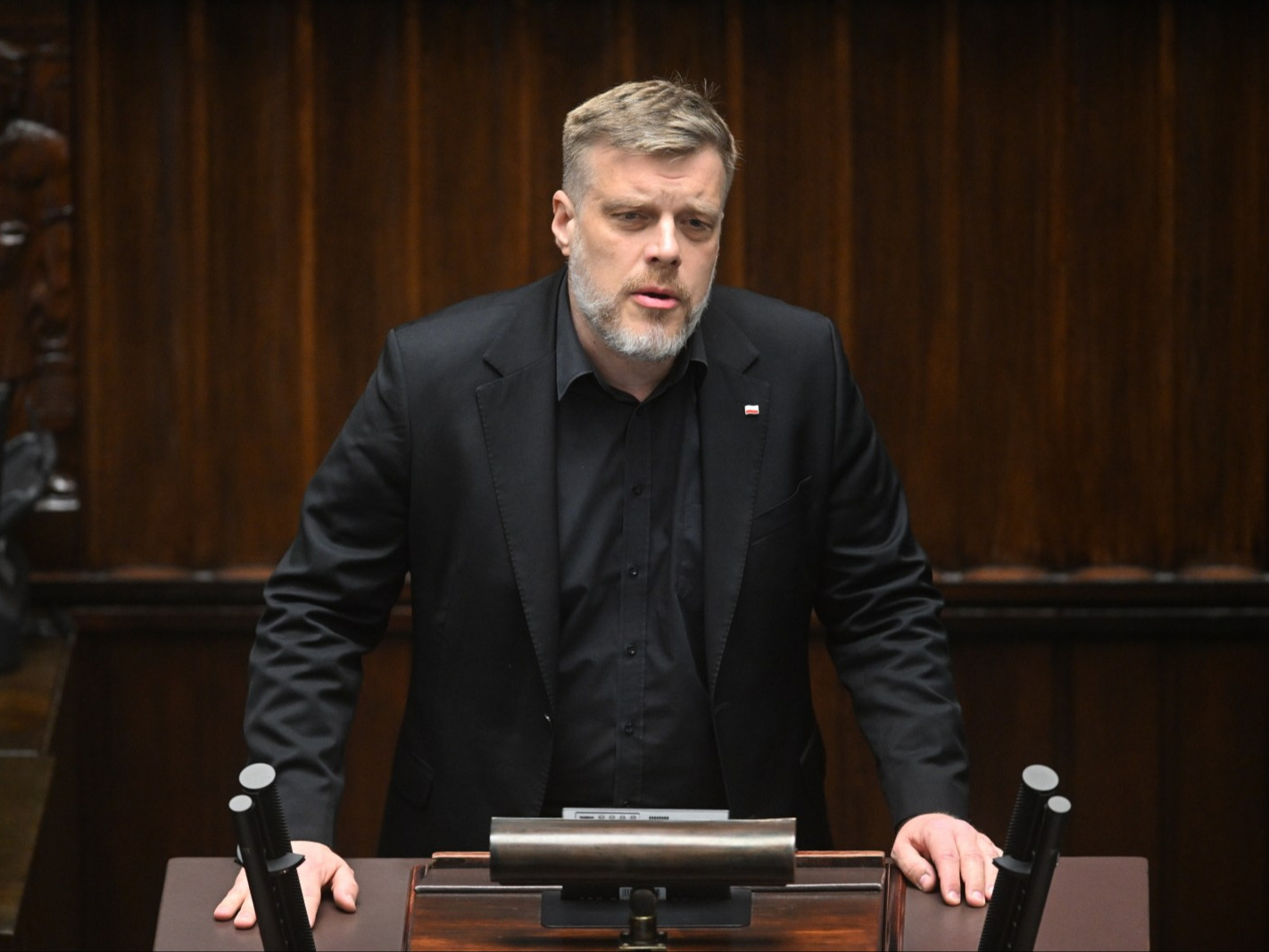Dzikus dostał propozycję od Papy? Partia Razem reaguje