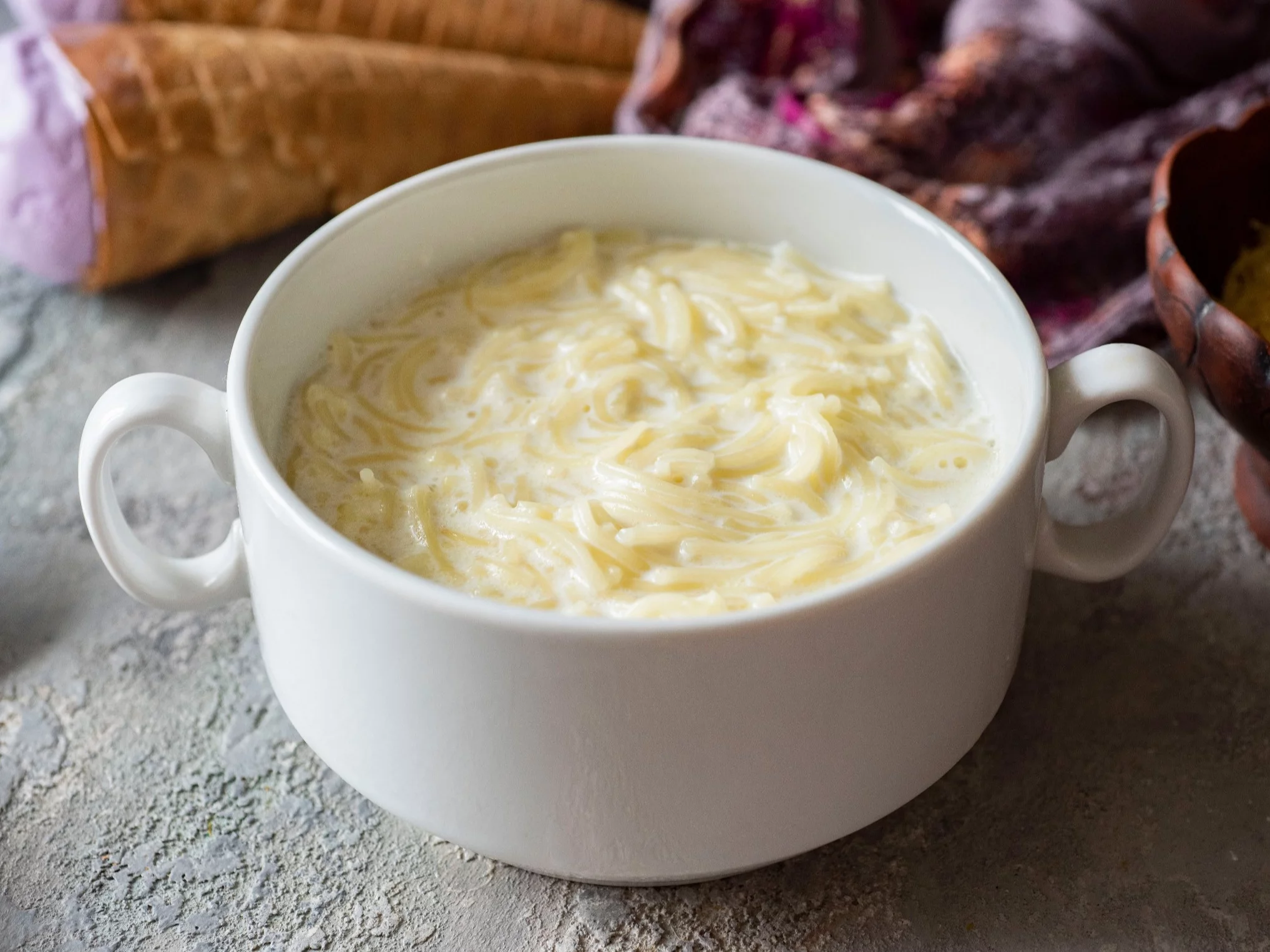 Zupa mleczna z makaronem