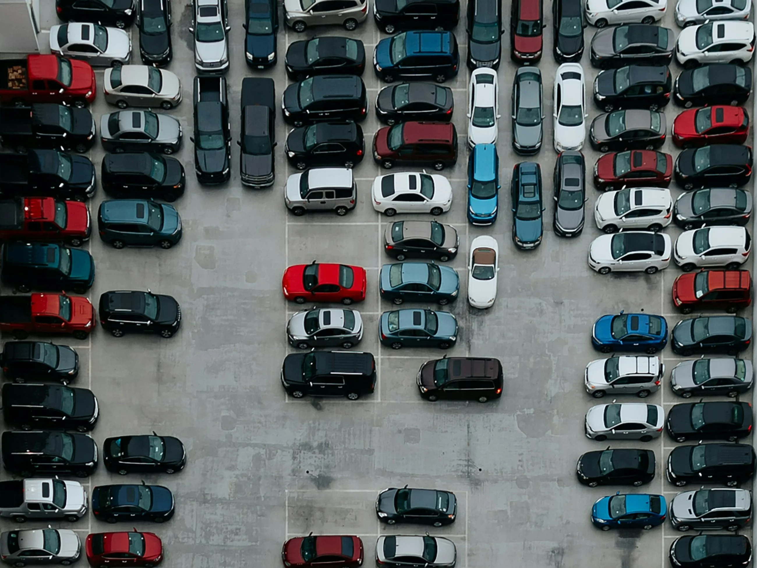 Auta na parkingu