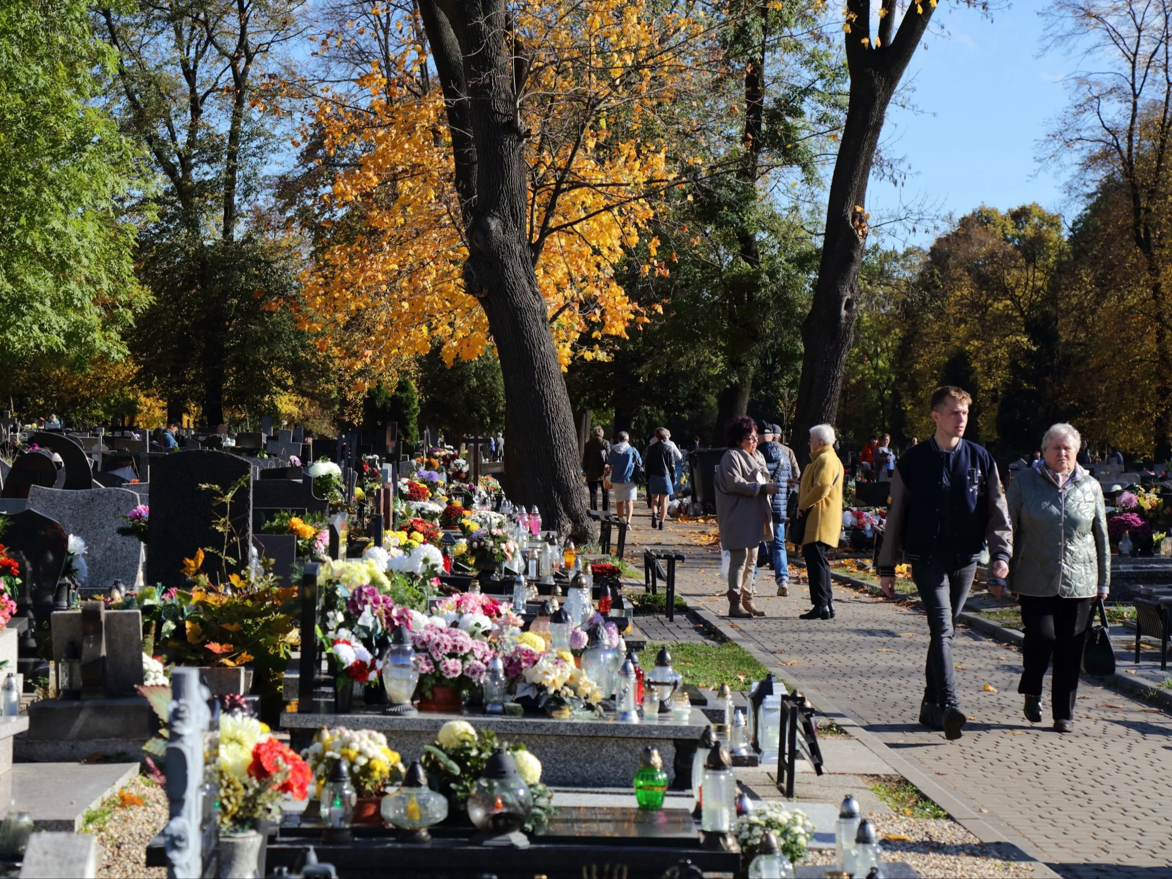 Stypa i nagrobek z zasiłku pogrzebowego? ZUS odpowiada