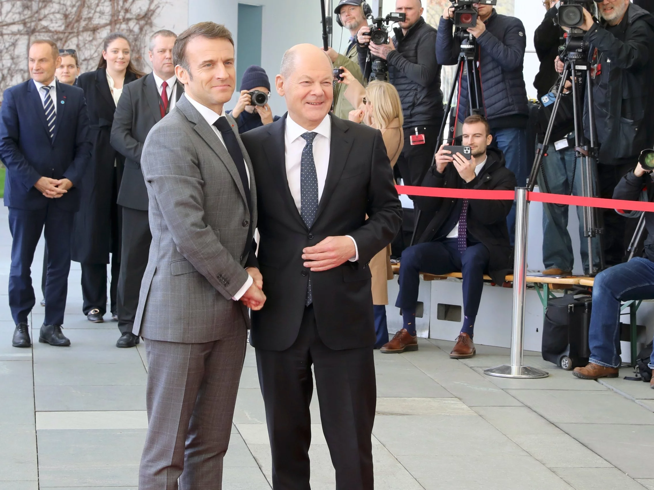 Emmanuel Macron i Olaf Scholz