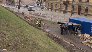 Zawalenie muru i osunięcie ziemi na Wawelu