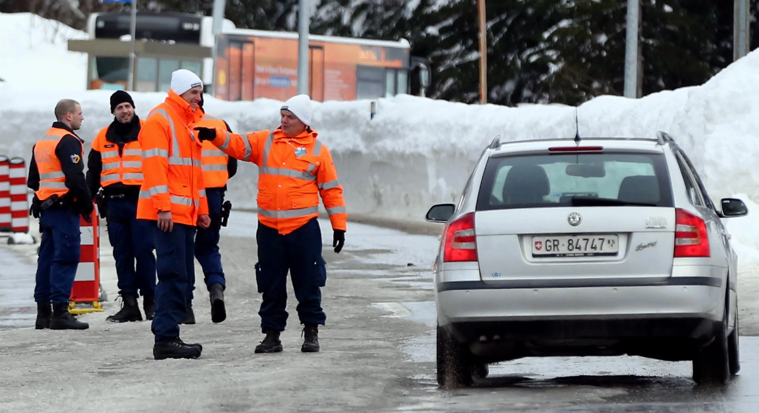 Szwajcarska policja, zdjęcie ilustracyjne