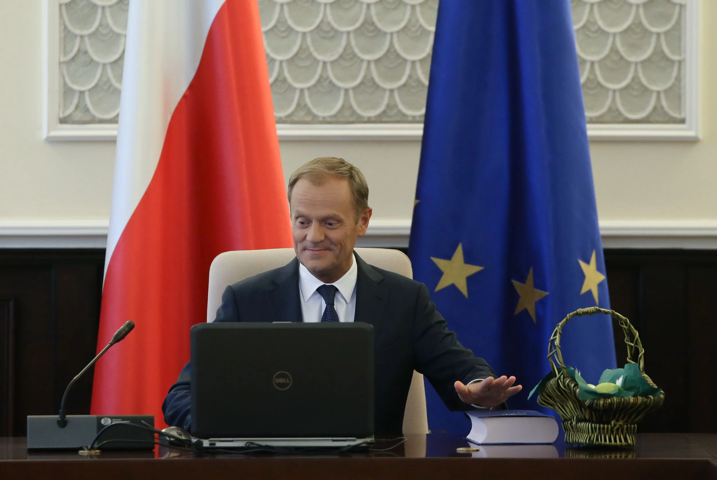 Donald Tusk w 2014 roku podczas posiedzenia rządu