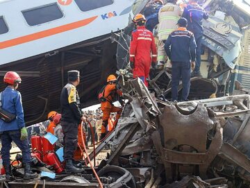 Zderzenie pociągów w Indonezji