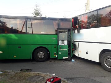 Zderzenie szkolnych autobusów na Śląsku