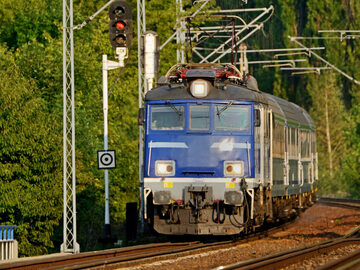 Zdjęcie ilustracyjne, pociąg PKP Intercity (fot. whitelook/Fotolia.pl)